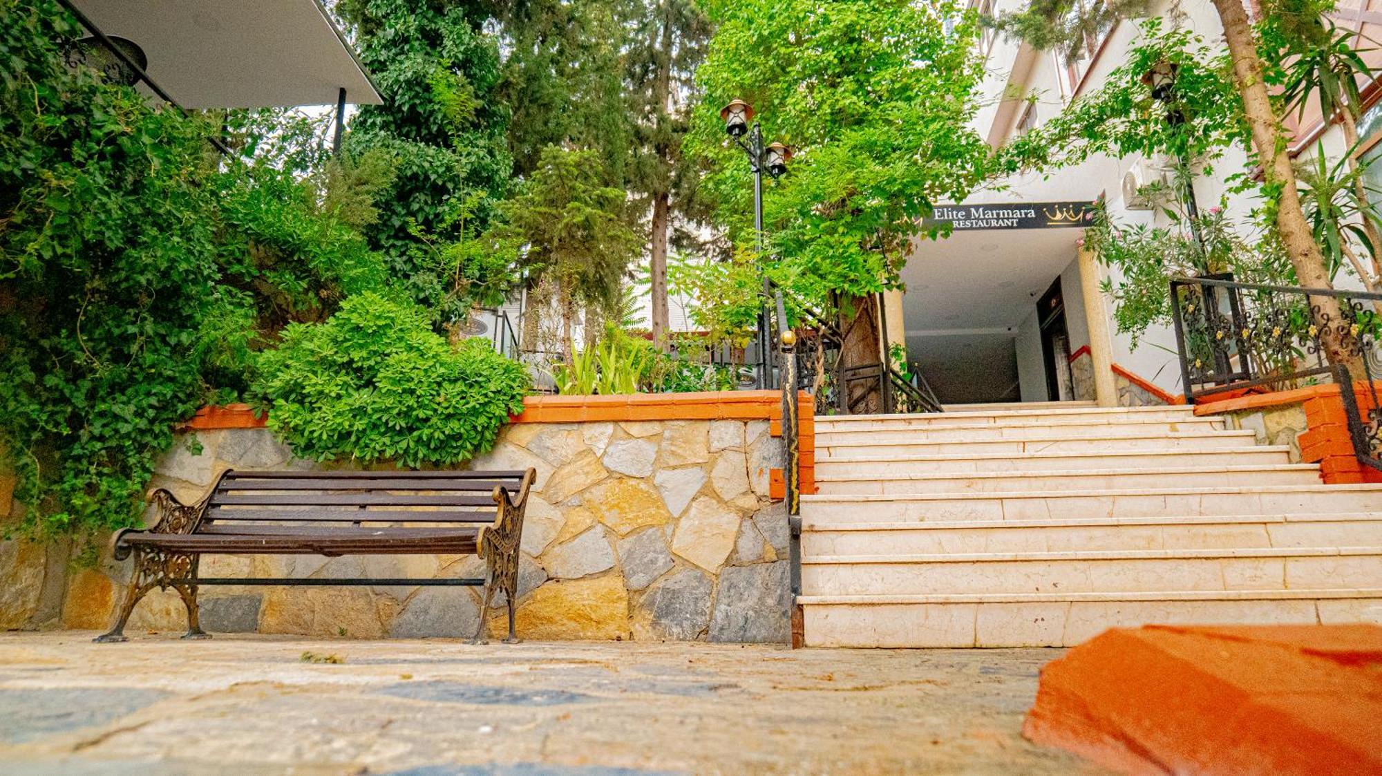 Elite Marmara Pansiyon Camlica Istanbulská provincie Exteriér fotografie